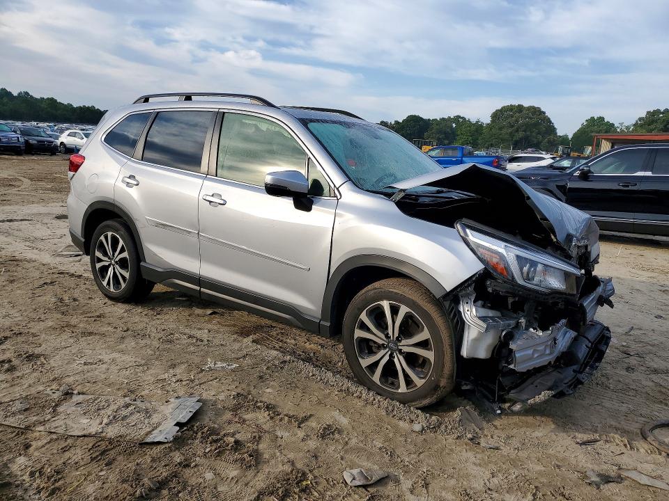 Photo 4 from auction – 2019 SUBARU FORESTER with VIN JF2SKAUC5KH591445