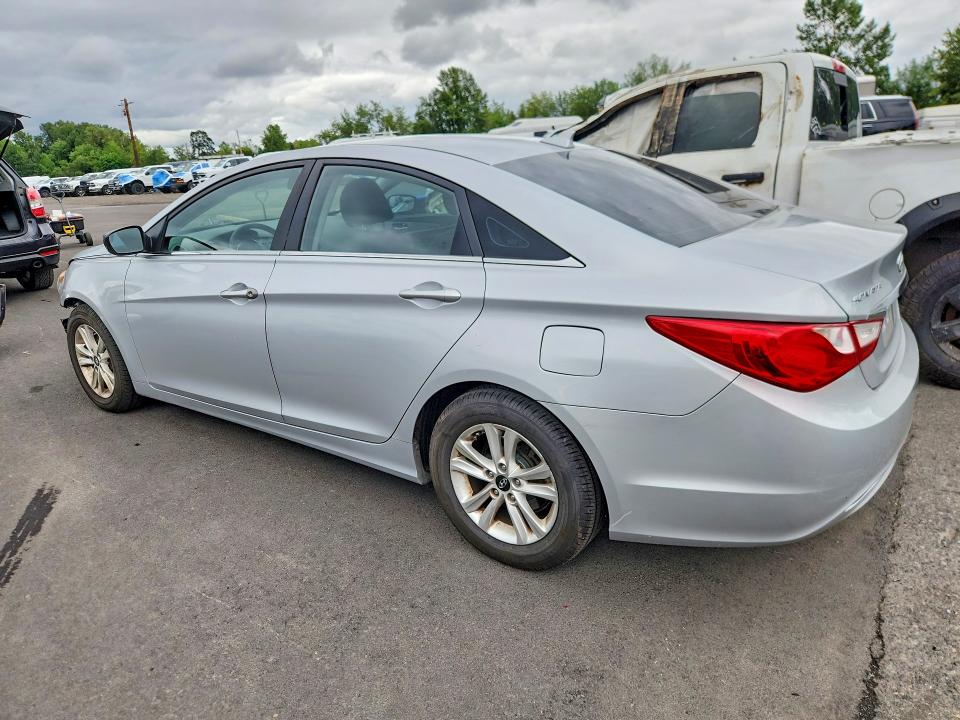 Photo 2 from auction – 2013 HYUNDAI SONATA with VIN 5NPEB4AC8DH724916