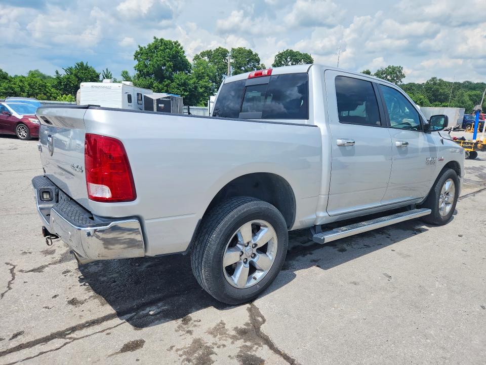 Photo 3 from auction – 2016 RAM 1500 with VIN 3C6RR7LTXGG190964