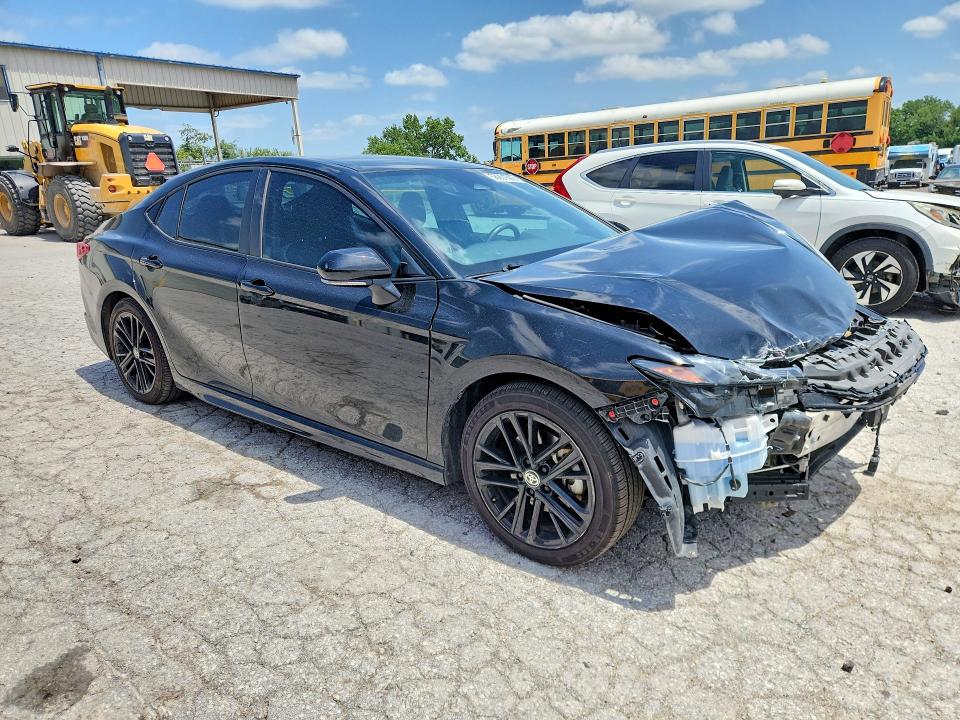 Photo 4 from auction – 2025 TOYOTA CAMRY with VIN 4T1DAACK2SU036331