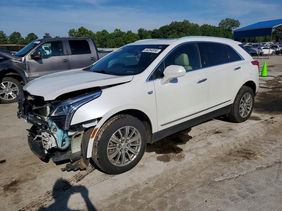 2017 CADILLAC XT5