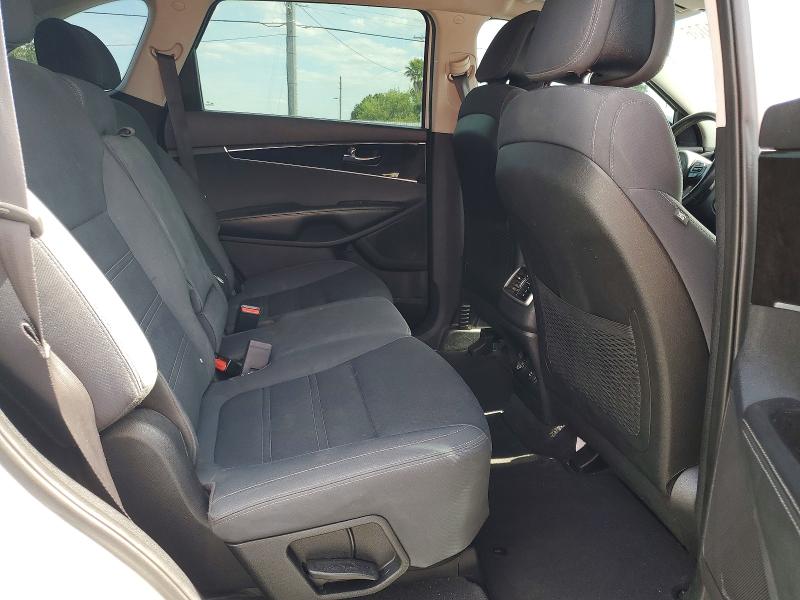 Photo 11 from auction – 2016 KIA SORENTO with VIN 5XYPGDA34GG103016