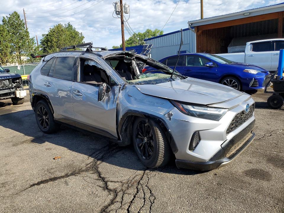 Photo 4 from auction – 2022 TOYOTA RAV4 with VIN JTM16RFV4ND525220