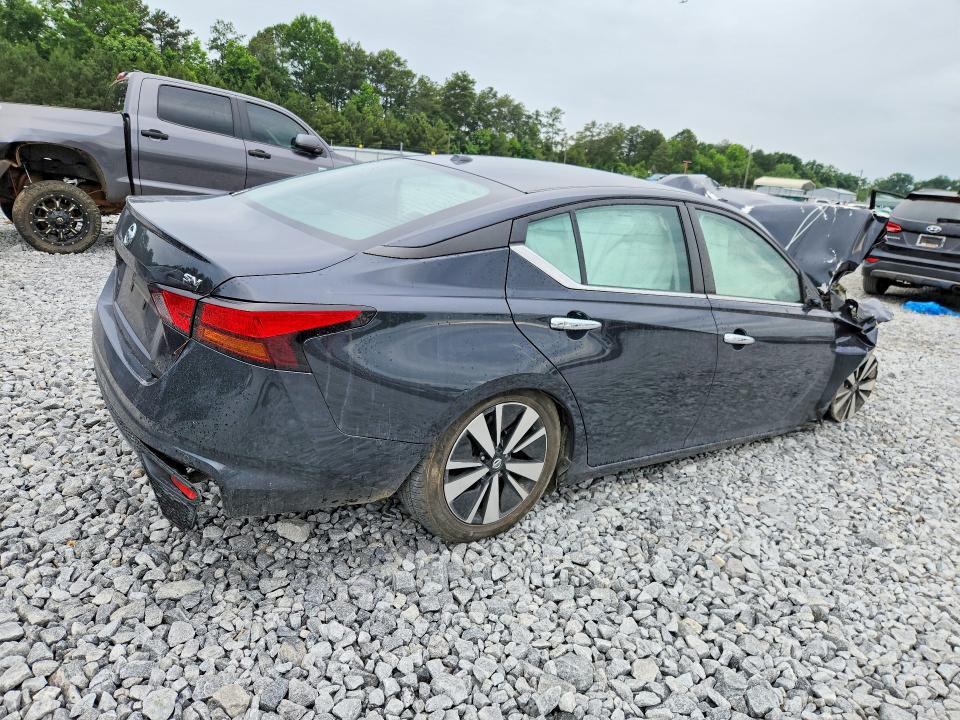 Photo 3 from auction – 2022 NISSAN ALTIMA with VIN 1N4BL4DV8NN388740