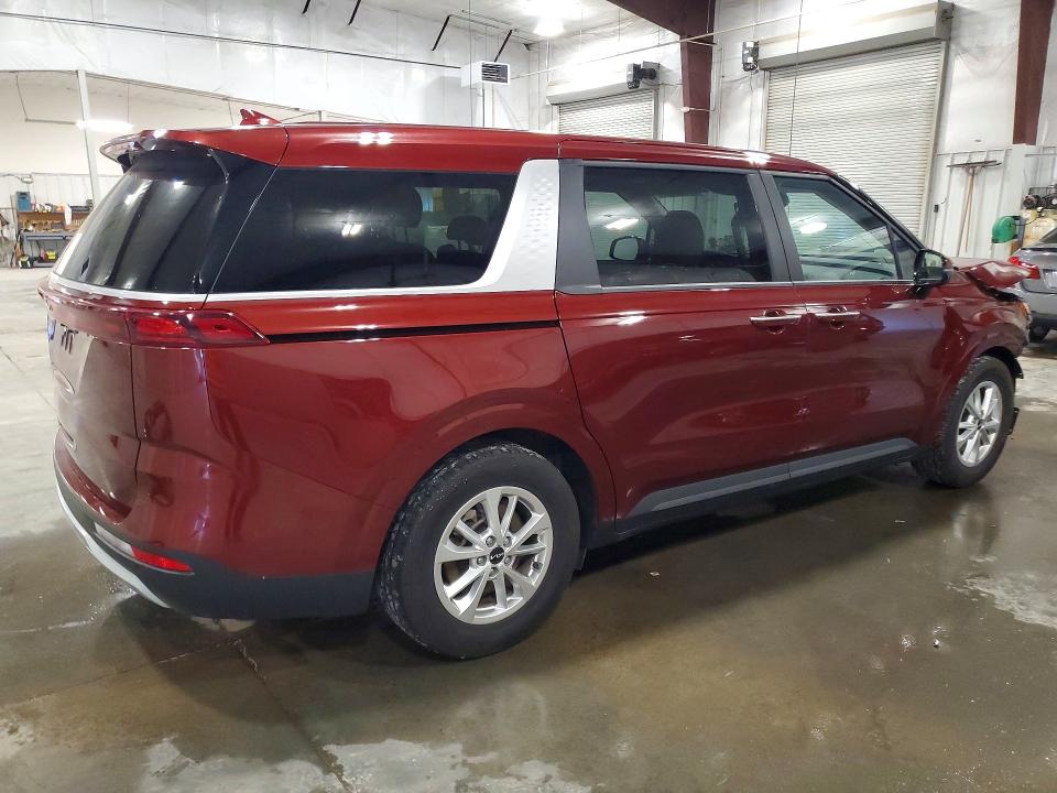 Photo 3 from auction – 2023 KIA CARNIVAL with VIN KNDNB4H31P6205212