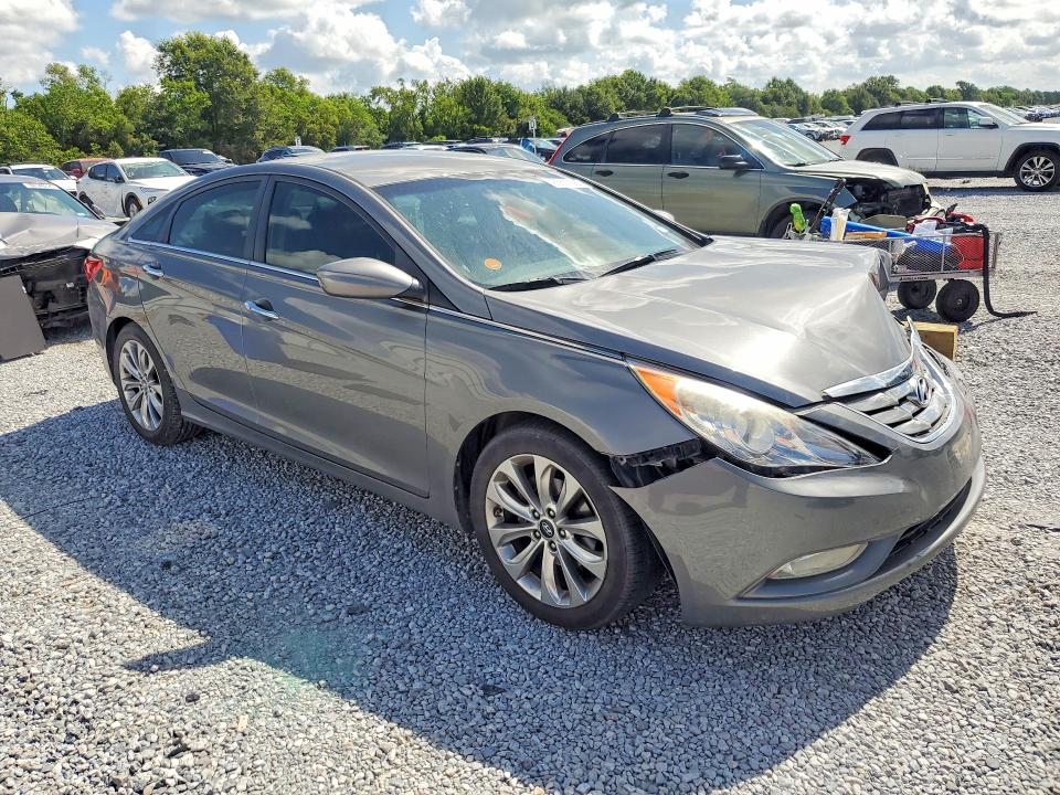 Photo 4 from auction – 2013 HYUNDAI SONATA with VIN 5NPEC4ACXDH694024