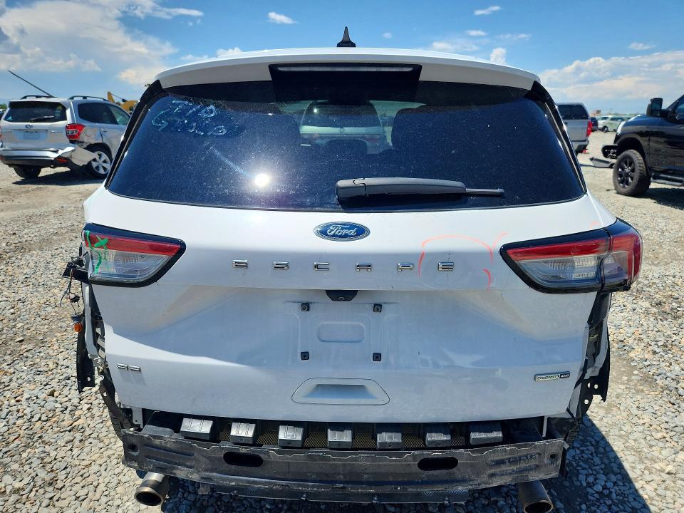 Photo 6 from auction – 2020 FORD ESCAPE with VIN 1FMCU9G6XLUA56181