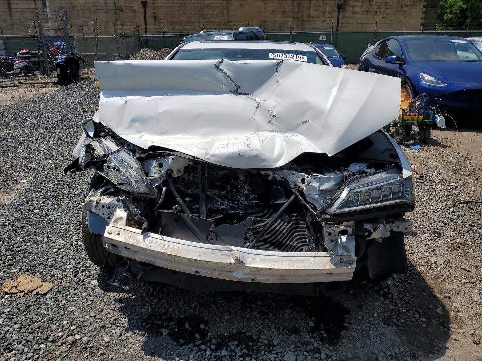 Photo 5 from auction – 2017 ACURA TLX with VIN 19UUB2F70HA002365