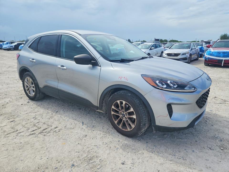 Photo 4 from auction – 2022 FORD ESCAPE with VIN 1FMCU0G60NUA46919