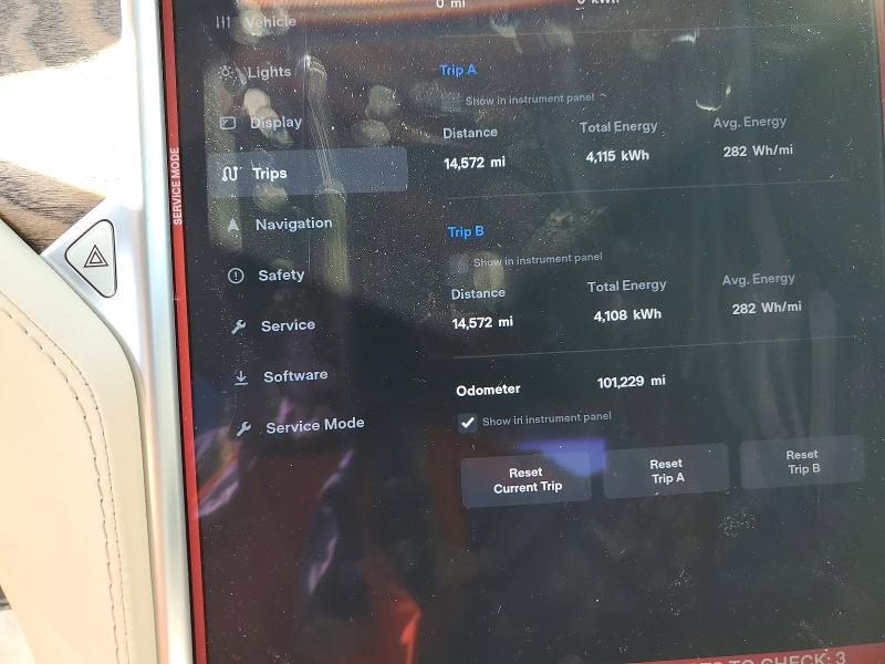 Photo 9 from auction – 2017 TESLA MODEL S with VIN 5YJSA1E21HF232447