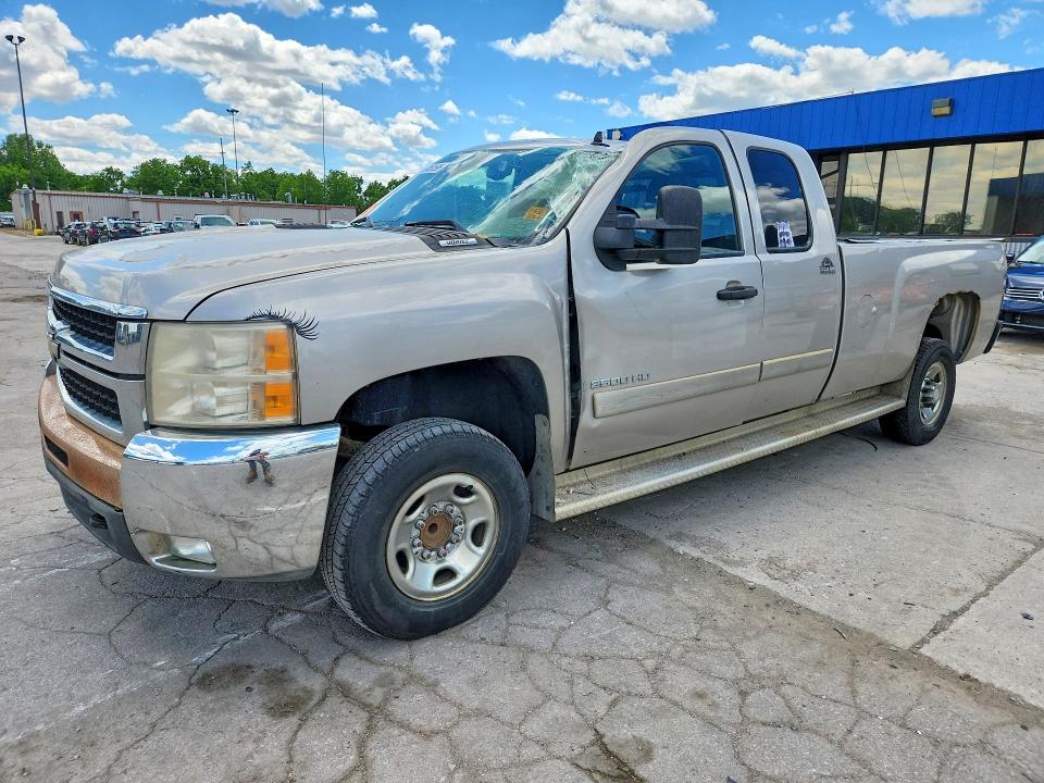 CHEVROLET SILVERADO 2007 with VIN 1GCHC29K37E585602 - Photo from auction