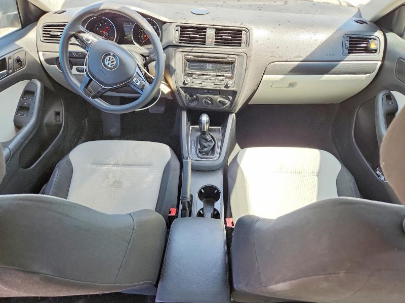 Photo 8 from auction – 2015 VOLKSWAGEN JETTA with VIN 3VW2K7AJ5FM266202