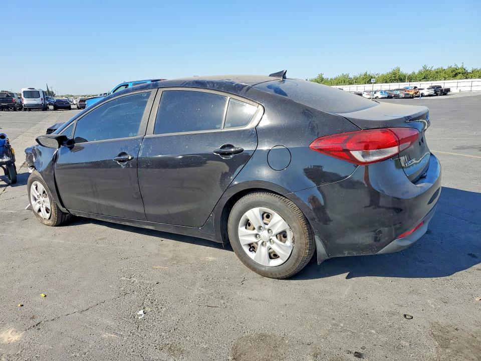 Photo 2 from auction – 2018 KIA FORTE with VIN 3KPFL4A70JE261724