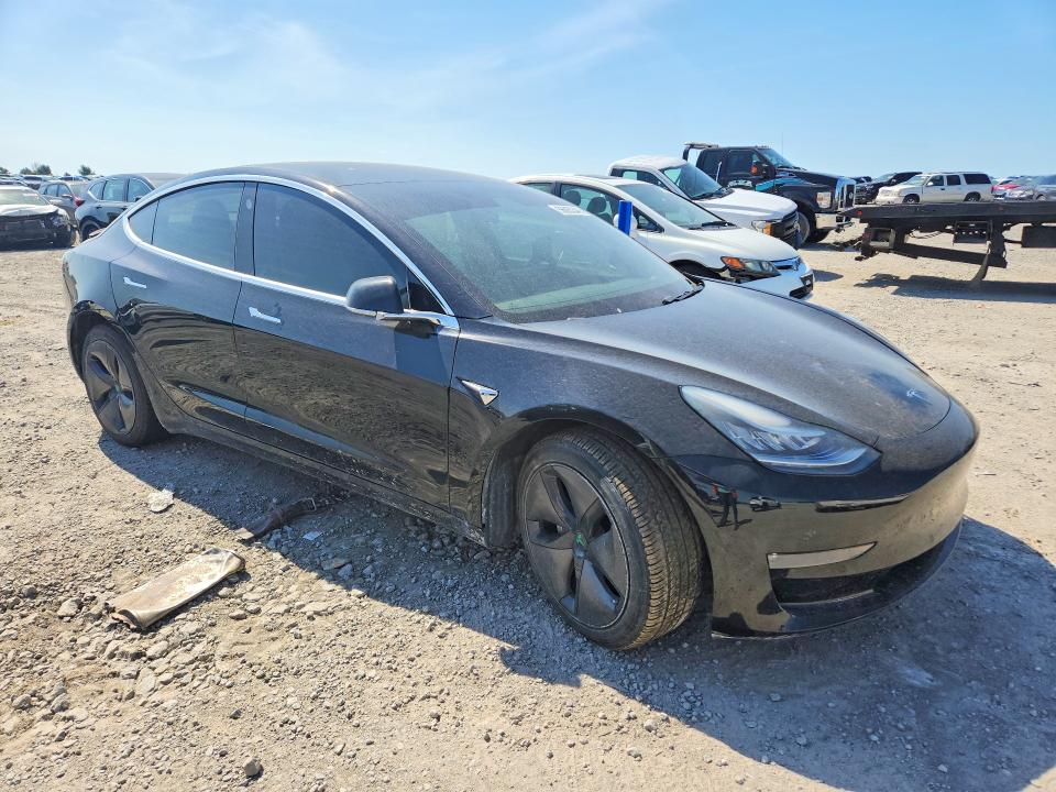 Photo 4 from auction – 2019 TESLA MODEL 3 with VIN 5YJ3E1EB2KF194856