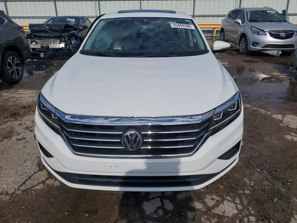 Photo 5 from auction – 2020 VOLKSWAGEN PASSAT with VIN 1VWCA7A38LC016460