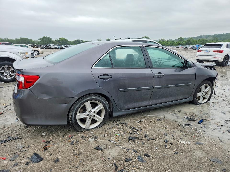 Photo 3 from auction – 2014 TOYOTA CAMRY with VIN 4T1BF1FK1EU820671
