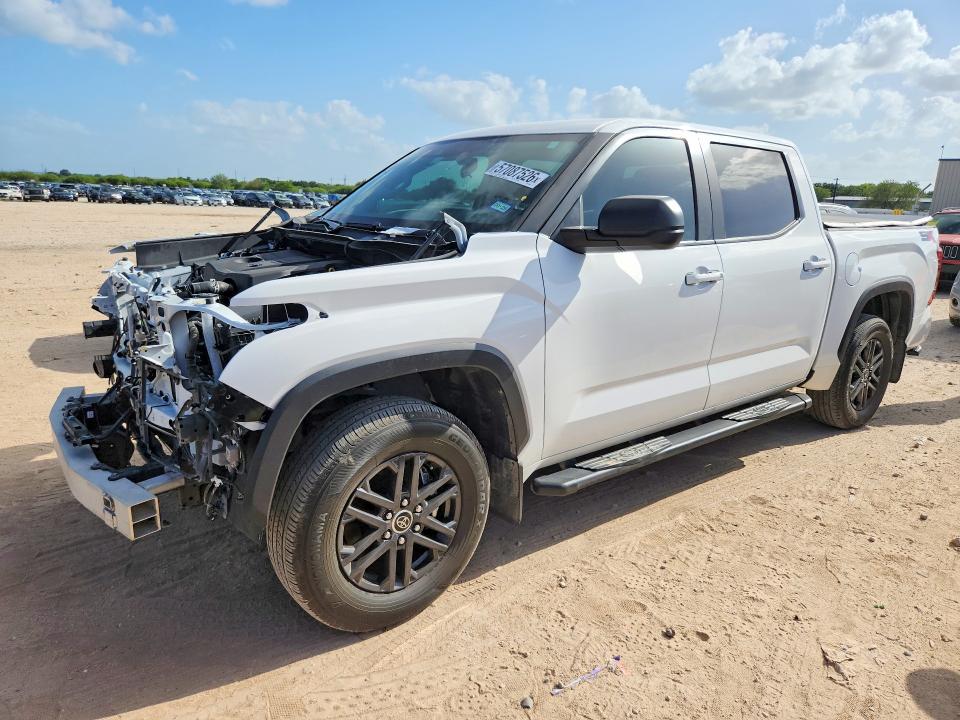 TOYOTA TUNDRA 2024 with VIN 5TFLA5AB7RX040538 - Photo from auction