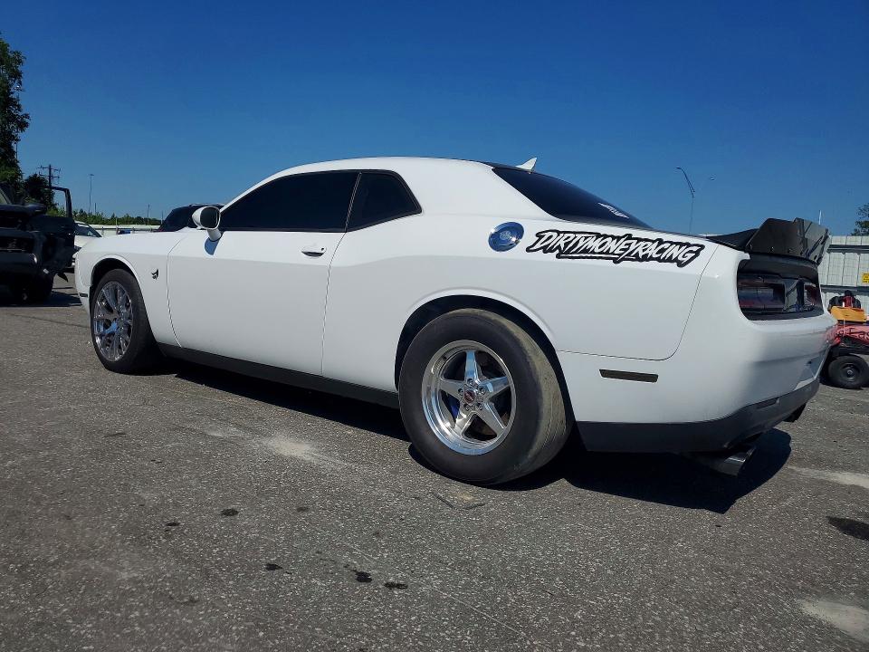Photo 2 from auction – 2017 DODGE CHALLENGER with VIN 2C3CDZFJ8HH640779