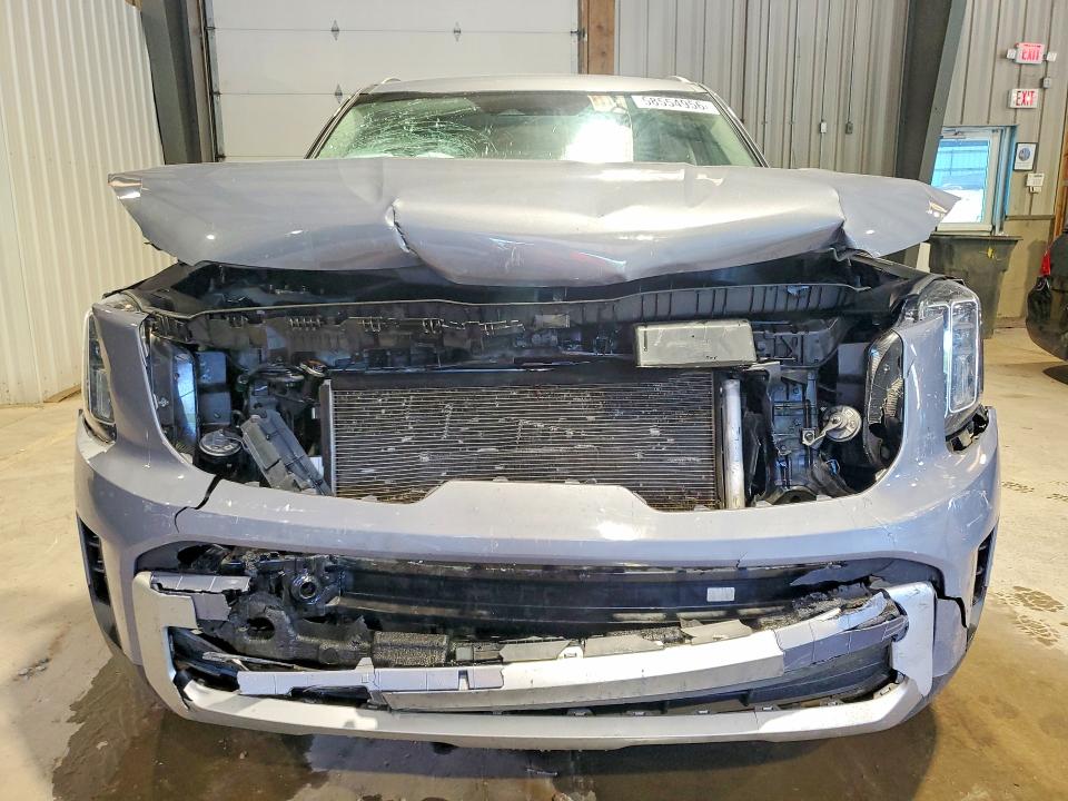 Photo 5 from auction – 2023 KIA TELLURIDE with VIN 5XYP6DGC3PG325850