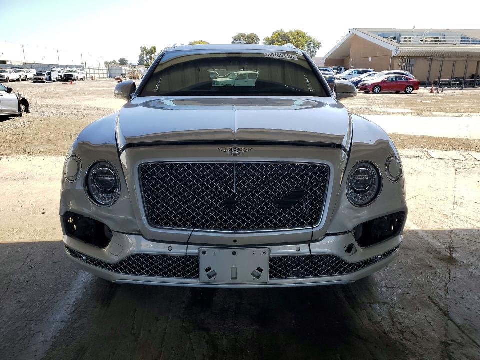 صورة رقم 5 من المزاد - 2018 BENTLEY BENTAYGA مع VIN SJAAC4ZV4JC018083