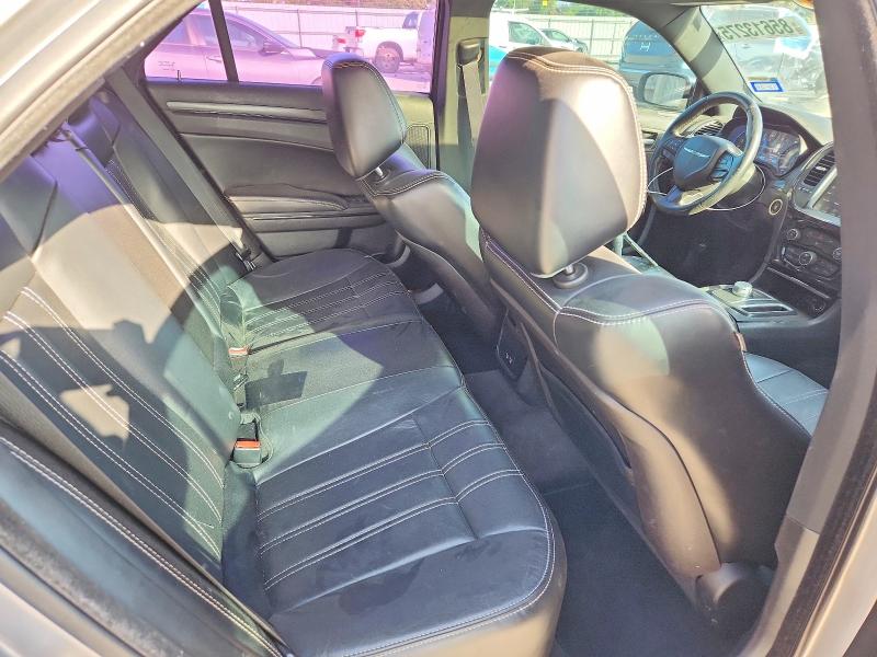 صورة رقم 10 من المزاد - 2015 CHRYSLER 300 مع VIN 2C3CCABGXFH807770