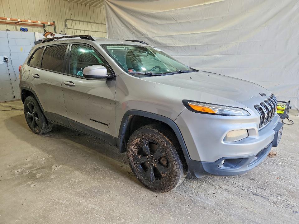 Photo 4 from auction – 2016 JEEP CHEROKEE with VIN 1C4PJMCS4GW131858