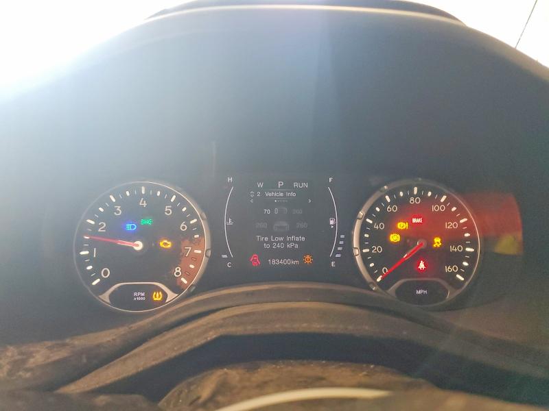 Photo 9 from auction – 2018 JEEP RENEGADE with VIN ZACCJABB4JPJ39667