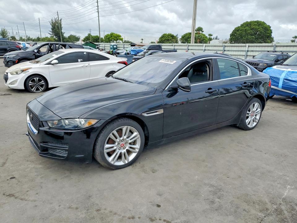 JAGUAR XE 2019 z numerem VIN SAJAD4FX3KCP46739 - Zdjęcie z aukcji