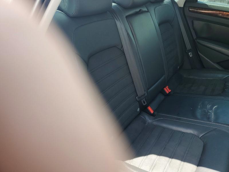 Photo 10 from auction – 2012 VOLKSWAGEN PASSAT with VIN 1VWCM7A35CC056440