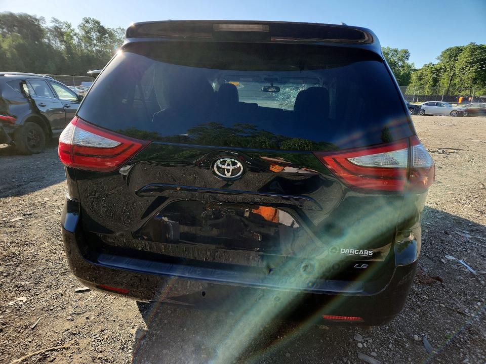 Photo 6 from auction – 2015 TOYOTA SIENNA with VIN 5TDKK3DC9FS577026