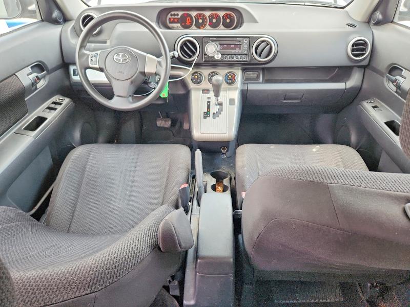 Photo 8 from auction – 2010 TOYOTA SCION with VIN JTLZE4FEXA1102750