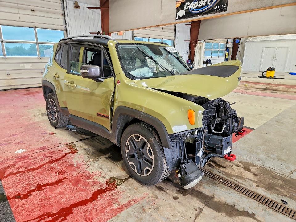 Foto 4 de la subasta – 2015 JEEP RENEGADE con VIN ZACCJBCT3FPC18822