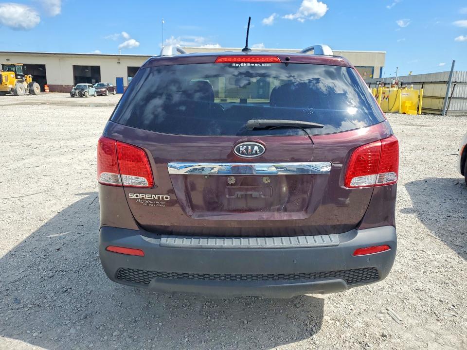Photo 6 from auction – 2011 KIA SORENTO with VIN 5XYKT3A1XBG131958