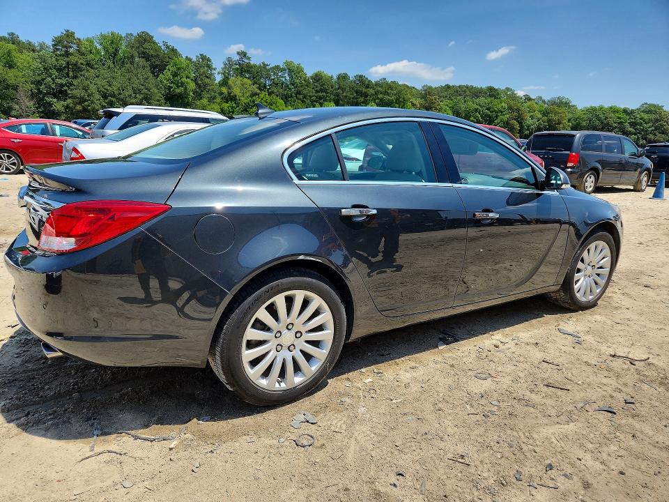 Photo 3 from auction – 2013 BUICK REGAL with VIN 2G4GT5GV9D9248274