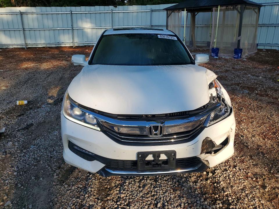 Photo 5 from auction – 2016 HONDA ACCORD with VIN 1HGCR2F73GA215154