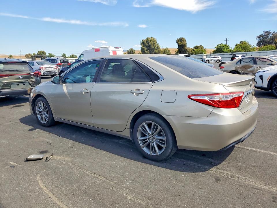 Photo 2 from auction – 2015 TOYOTA CAMRY with VIN 4T1BF1FK0FU922111