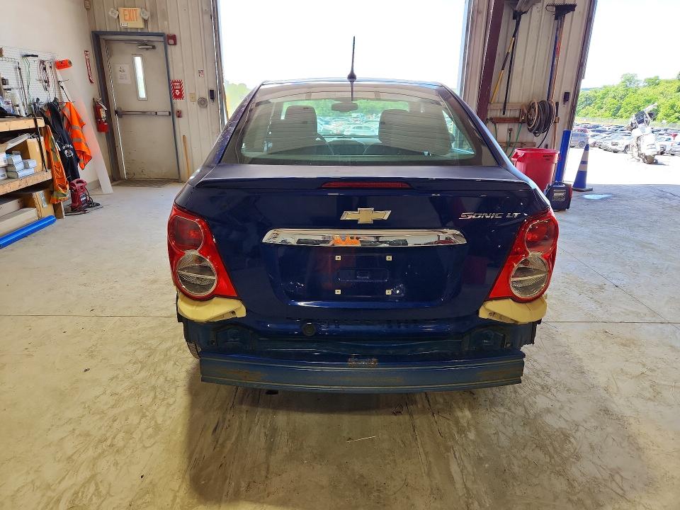 Zdjęcie 6 z aukcji – 2014 CHEVROLET SONIC z VIN 1G1JC5SG9E4118592