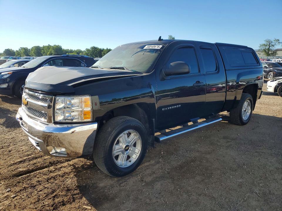 CHEVROLET SILVERADO 2013 with VIN 1GCRKSE73DZ356043 - Photo from auction