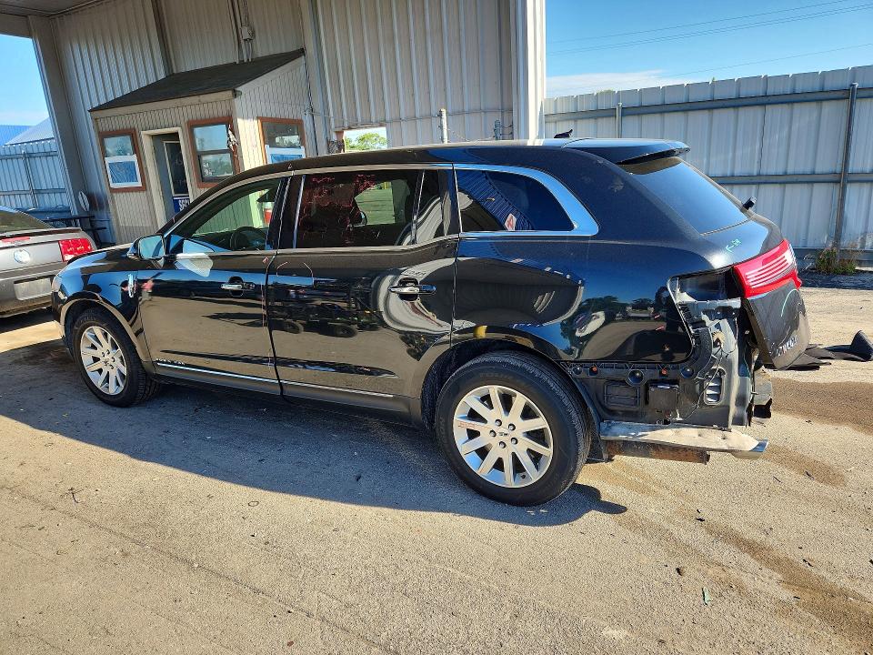 Photo 2 from auction – 2014 LINCOLN MKT with VIN 2LMHJ5NK8EBL59142