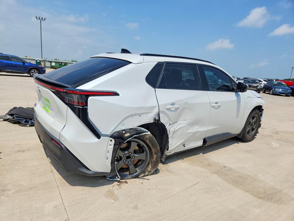Photo 3 from auction – 2026 TOYOTA BZ with VIN JTMBCAEB4TA007208