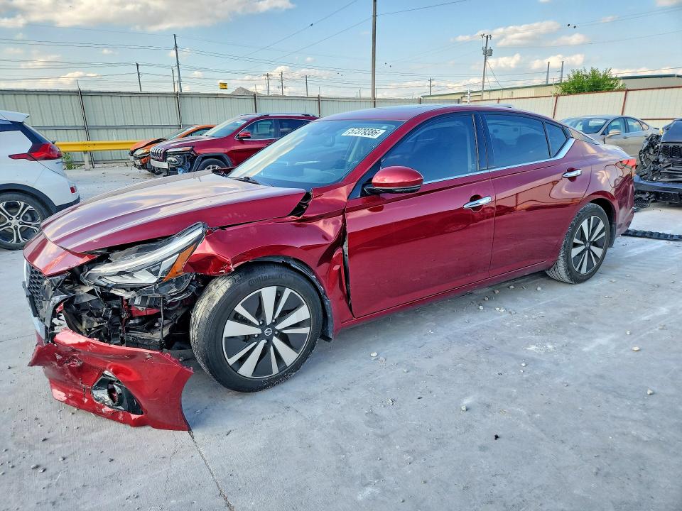 NISSAN ALTIMA 2019 with VIN 1N4BL4DV3KC152665 - Photo from auction