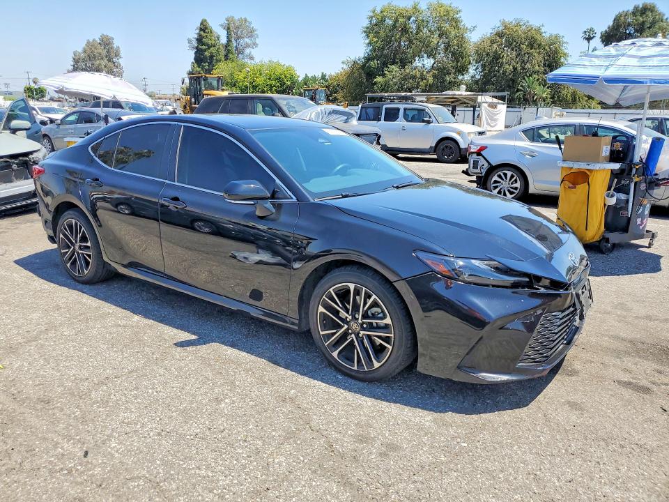 Photo 4 from auction – 2025 TOYOTA CAMRY with VIN 4T1DAACK9SU059623