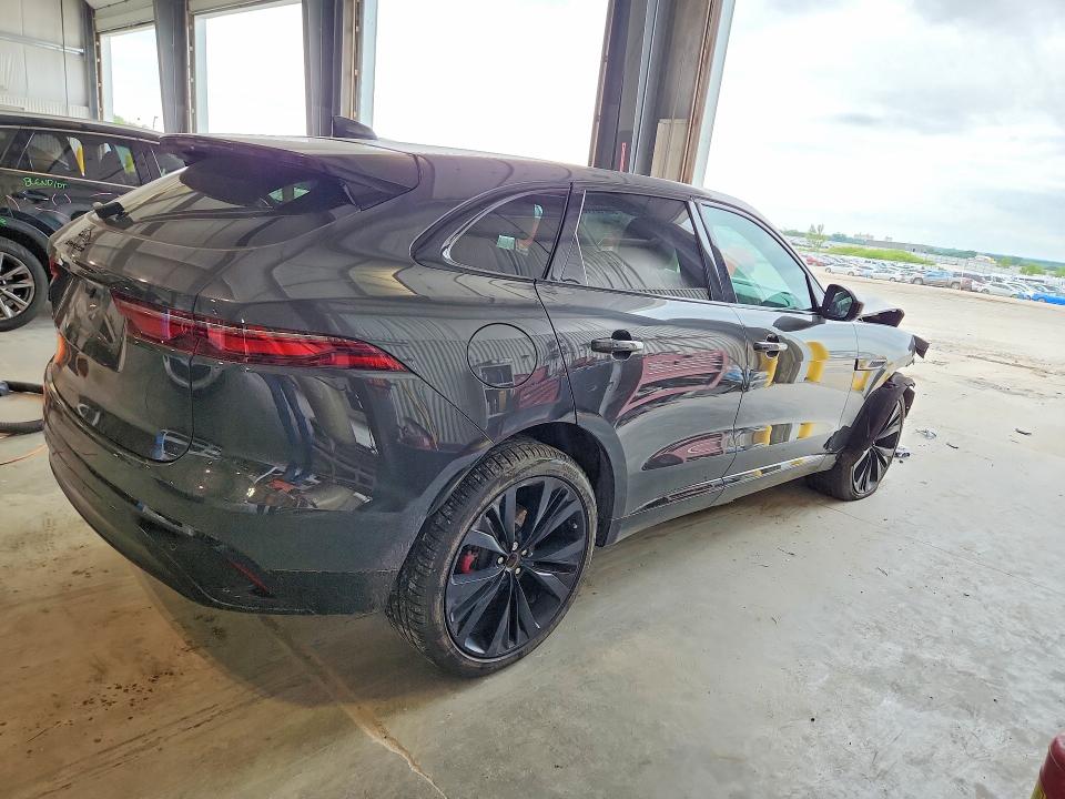 Снимка 3 от търг – 2022 JAGUAR F-PACE с VIN SADCJ2EXXNA699185