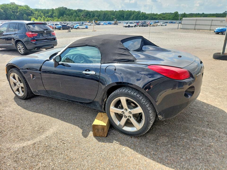Photo 2 from auction – 2007 PONTIAC SOLSTICE with VIN 1G2MB35BX7Y106656