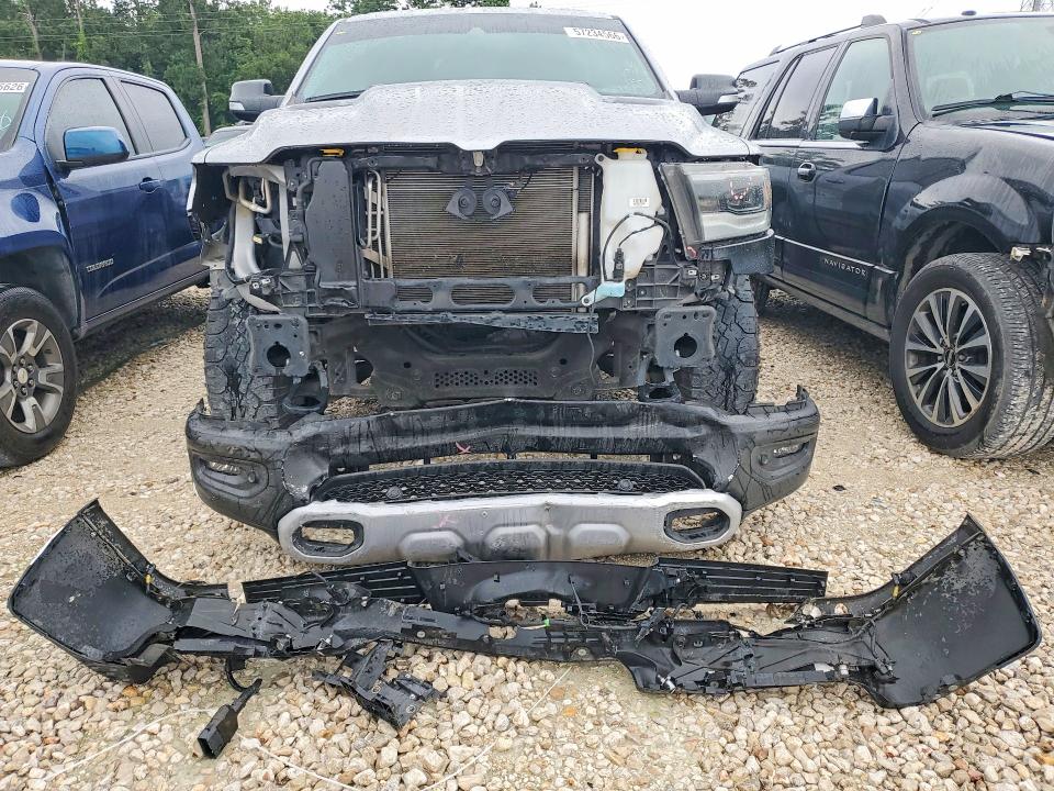 Photo 5 from auction – 2022 RAM 1500 with VIN 1C6SRFLT8NN303522