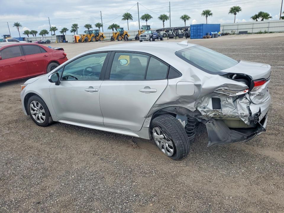 Photo 2 from auction – 2022 TOYOTA COROLLA with VIN 5YFEPMAE2NP301126