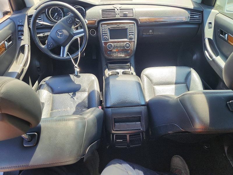 Photo 8 from auction – 2011 MERCEDES-BENZ R with VIN 4JGCB6FE7BA114387