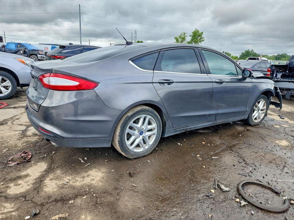 Photo 3 from auction – 2016 FORD FUSION with VIN 3FA6P0H79GR326399