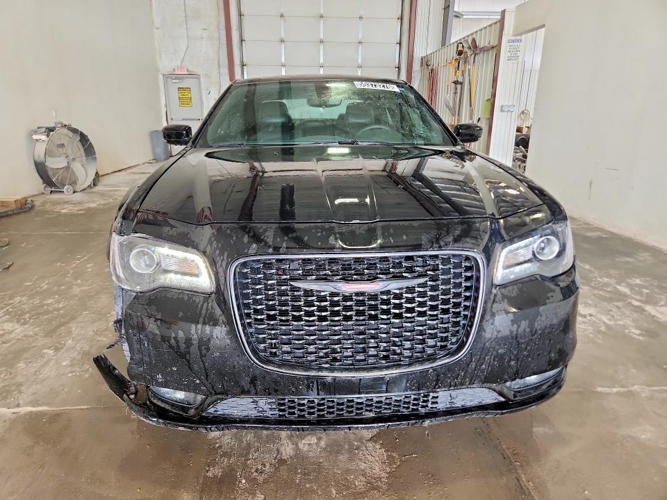 Photo 5 from auction – 2023 CHRYSLER 300 with VIN 2C3CCABG7PH641032