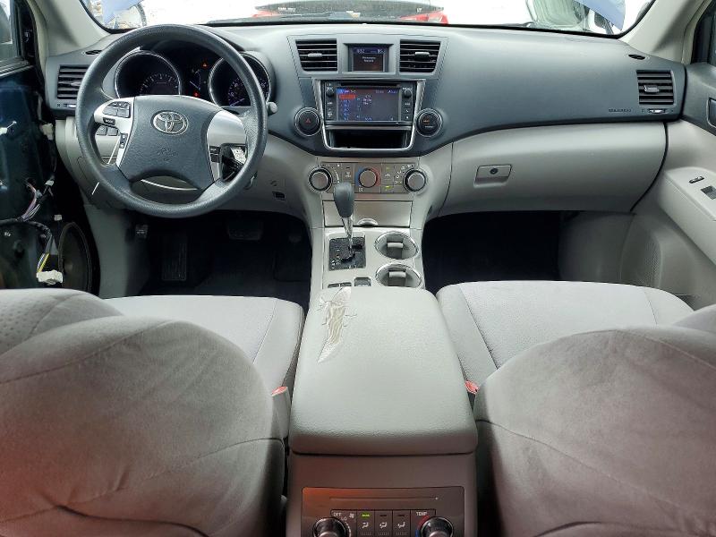 Zdjęcie 8 z aukcji – 2013 TOYOTA HIGHLANDER z VIN 5TDBK3EHXDS260699